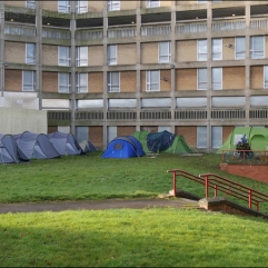 Tent City In The Shadow of Empty Housing | Park Hill | Sheffield | 27 December 2016 | © Little Bits of Sheffield (sp1010119)